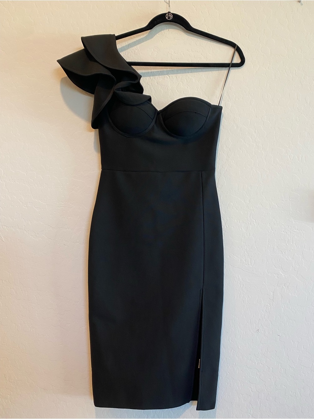 Black One-Shoulder cocktail Dress